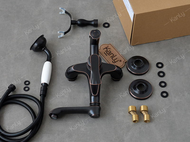 Sen tắm treo tường nóng lạnh bằng đồng Kanly GCS23B