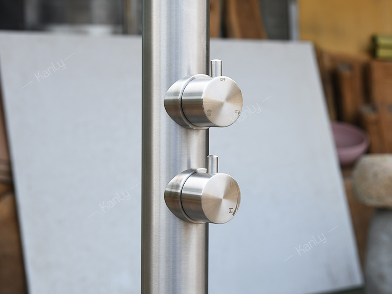 Sen cây tắm đứng đặt sàn ngoài trời Kanly KLS9002