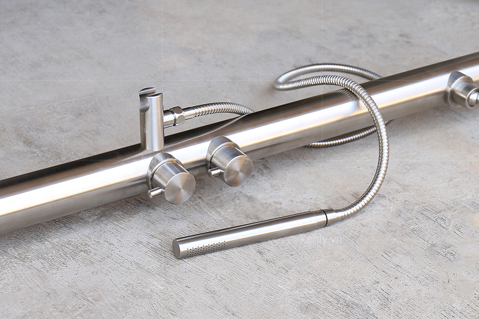 Sen cây tắm đứng đặt sàn ngoài trời Kanly KLS9003