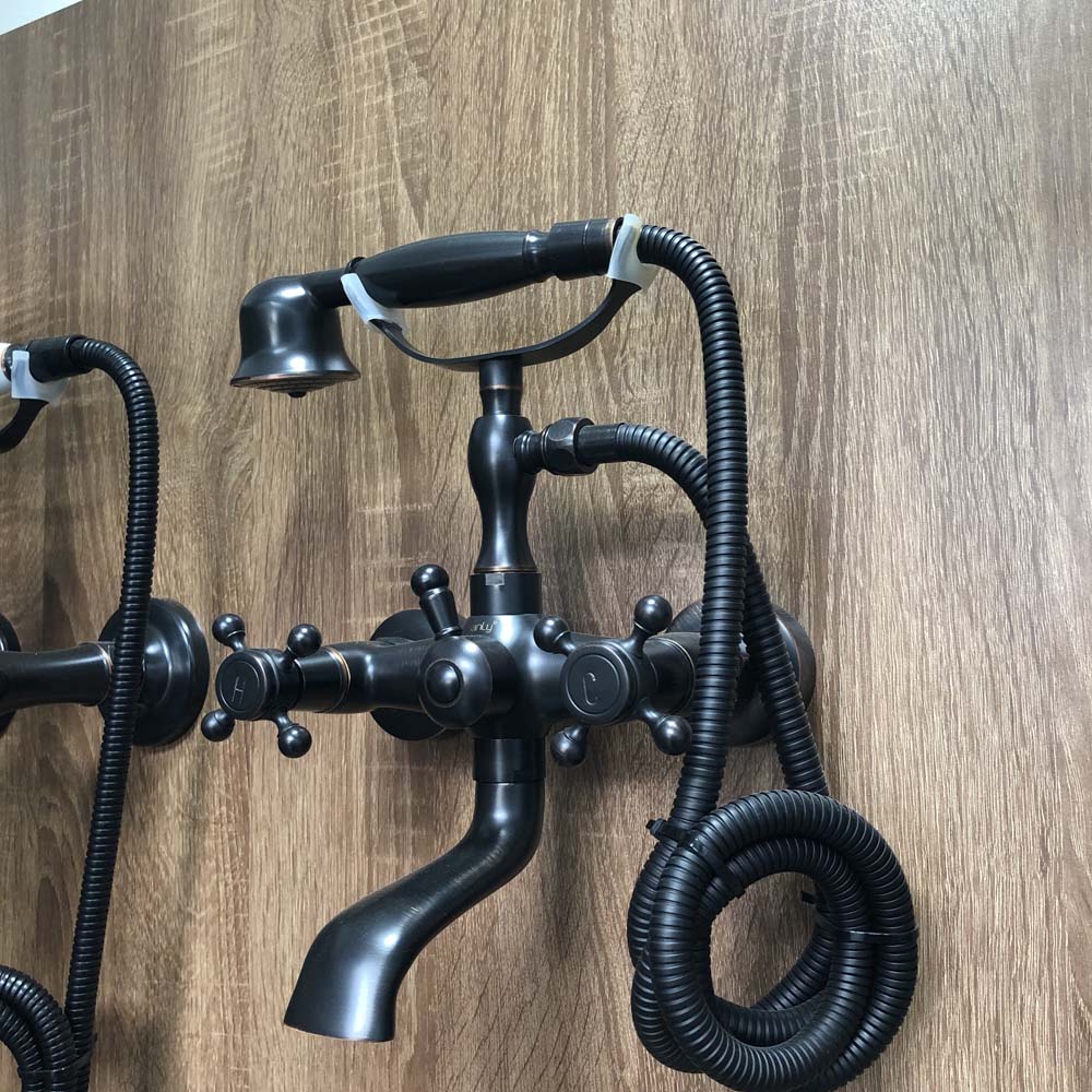 Sen tắm treo tường bằng đồng Kanly GCS01B