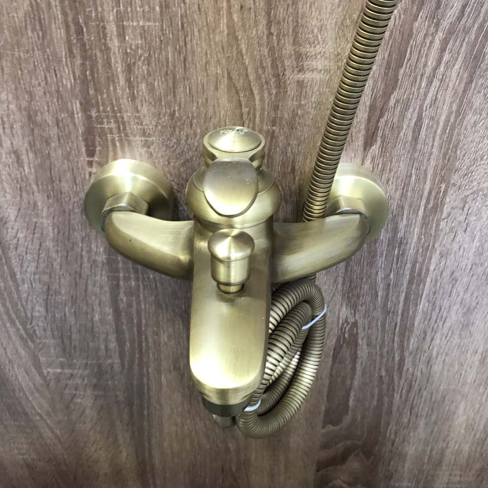 Sen tắm gắn tường nóng lạnh màu đen Kanly GCS20B