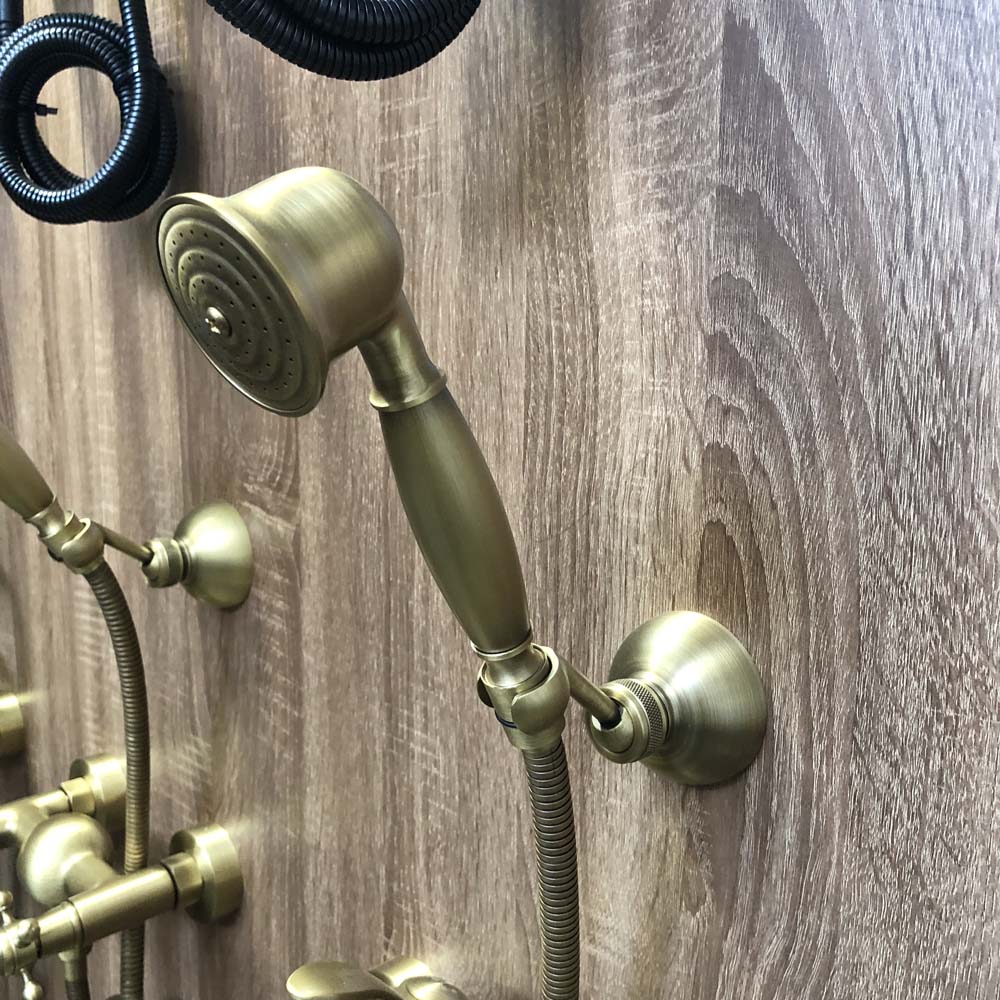 Sen tắm gắn tường nóng lạnh màu đen Kanly GCS20B