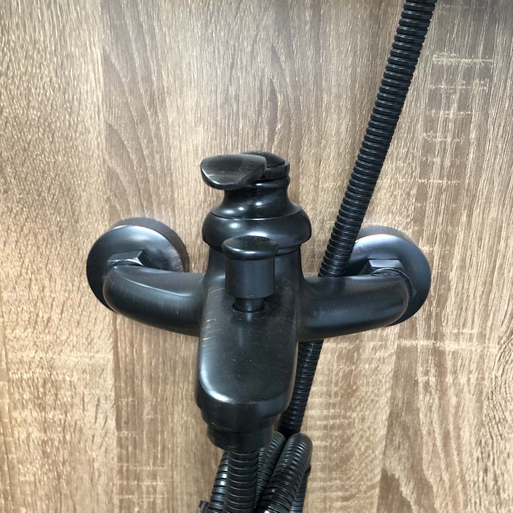 Sen tắm gắn tường nóng lạnh màu đen Kanly GCS20B