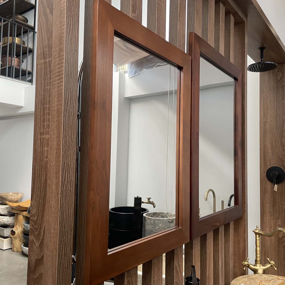 Gương soi khung gỗ tự nhiên 50x70cm Kanly PK21.01