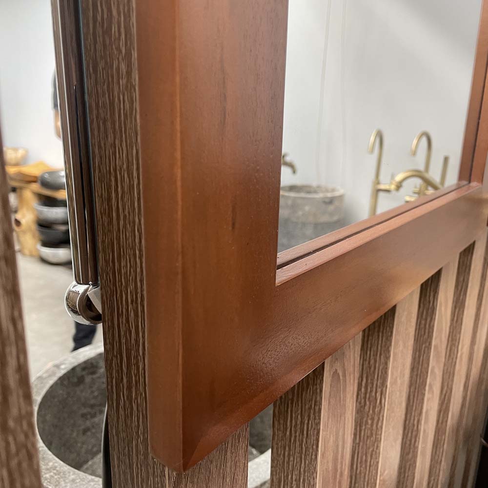 Gương soi khung gỗ tự nhiên 50x70cm Kanly PK21.01