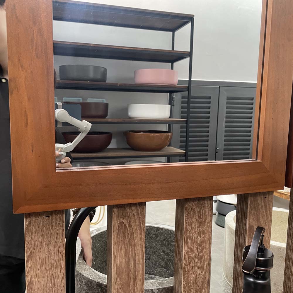 Gương soi khung gỗ tự nhiên 50x70cm Kanly PK21.01