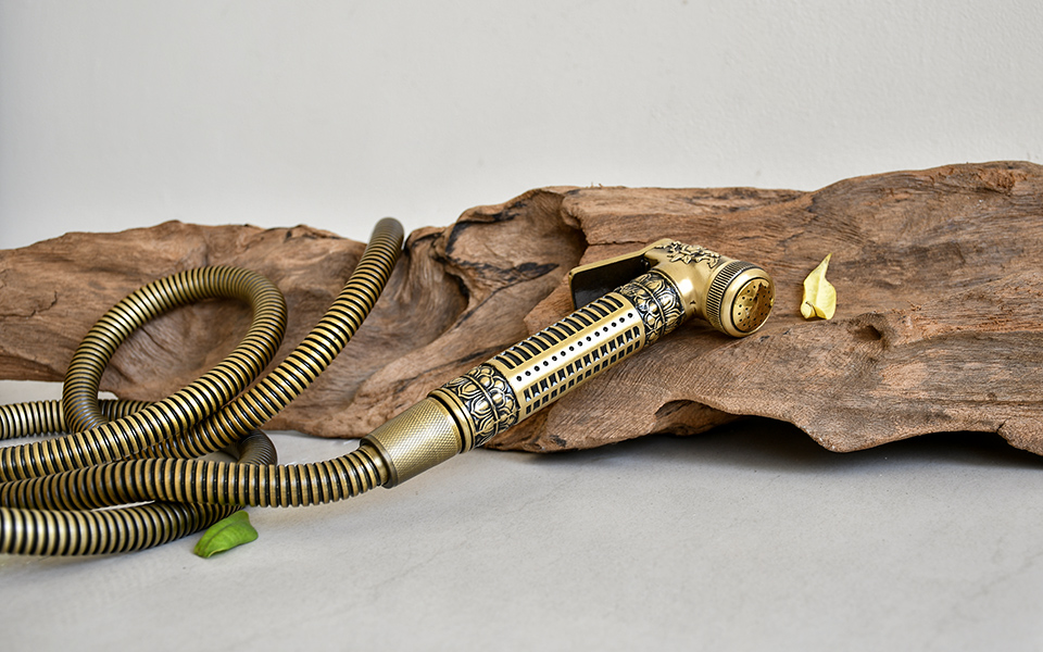 Vòi xịt vệ sinh bằng đồng có van khóa Kanly GCK23