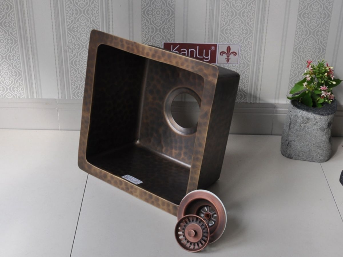 Chậu lavabo đặt bàn Kanly bằng đồng BC3011