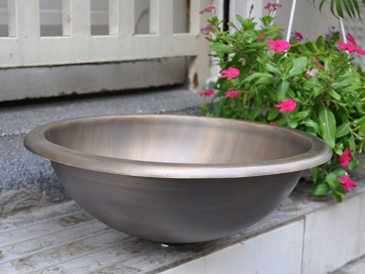 Chậu lavabo đặt bàn Kanly bằng đồng BL2011