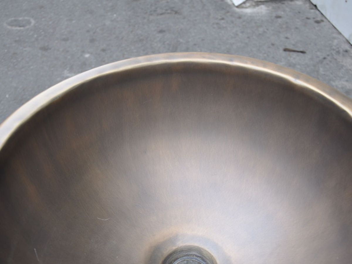 Chậu lavabo đặt bàn Kanly bằng đồng BL2011