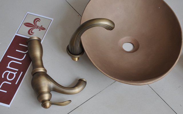 Chậu lavabo đặt bàn Kanly bằng đồng BS048