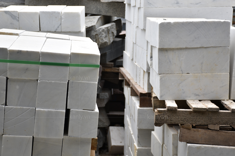 Chậu lavabo đặt bàn Kanly đá Marble MAR33V.01