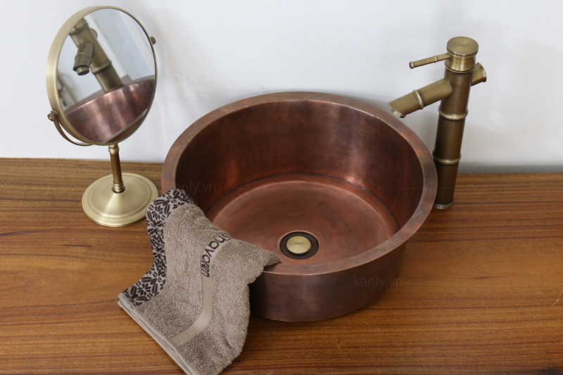Chậu lavabo đặt bàn Kanly bằng đồng RSC603V