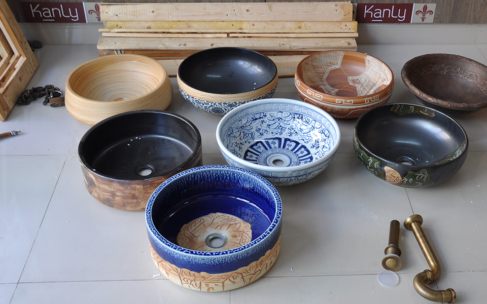 Chậu lavabo đặt bàn Kanly bằng sứ SU005