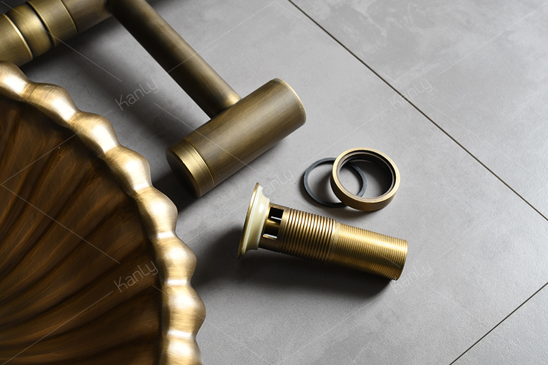 Bộ chậu lavabo Kanly treo tường bằng đồng GCL09B