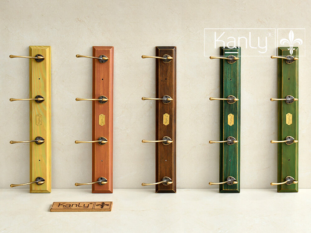 Móc treo áo gỗ và đồng thau Kanly GCG20E-GOTC