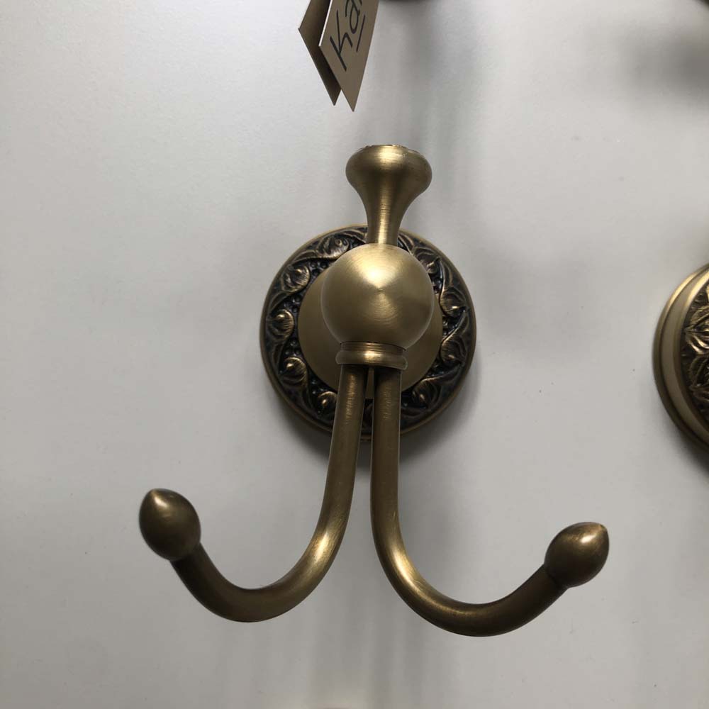 Móc treo đôi bằng đồng Kanly GCH01