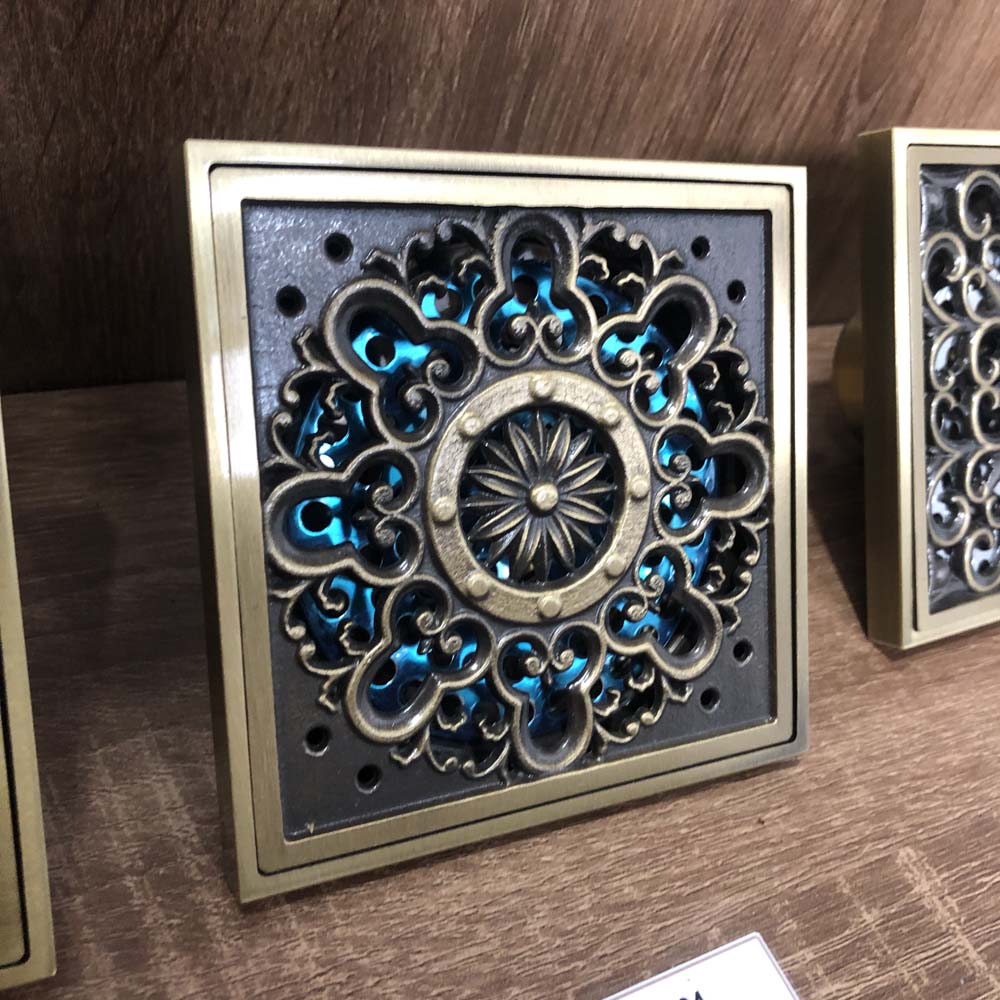 Phễu thoát sàn bằng đồng 10x10cm Kanly GCP04