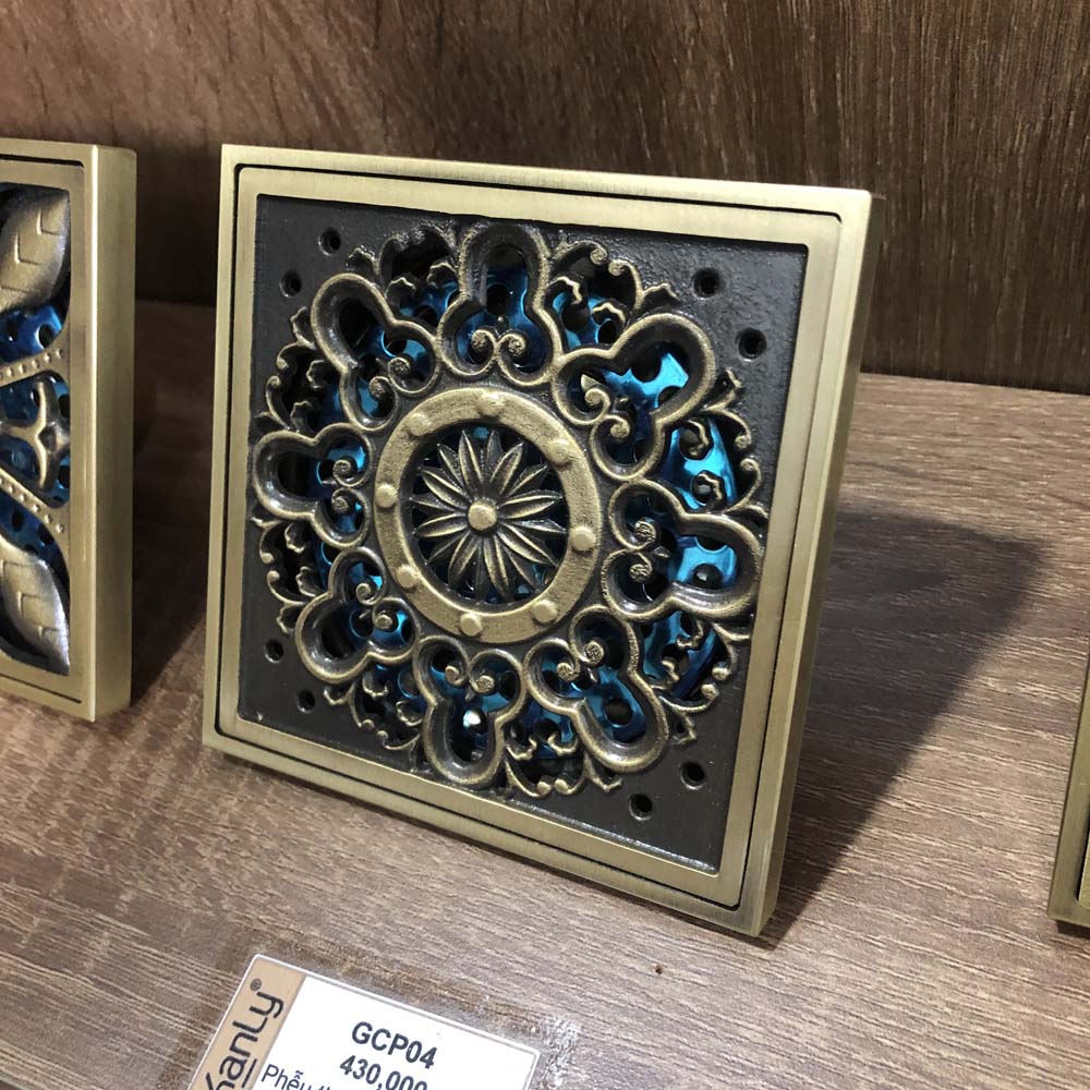 Phễu thoát sàn bằng đồng 10x10cm Kanly GCP04