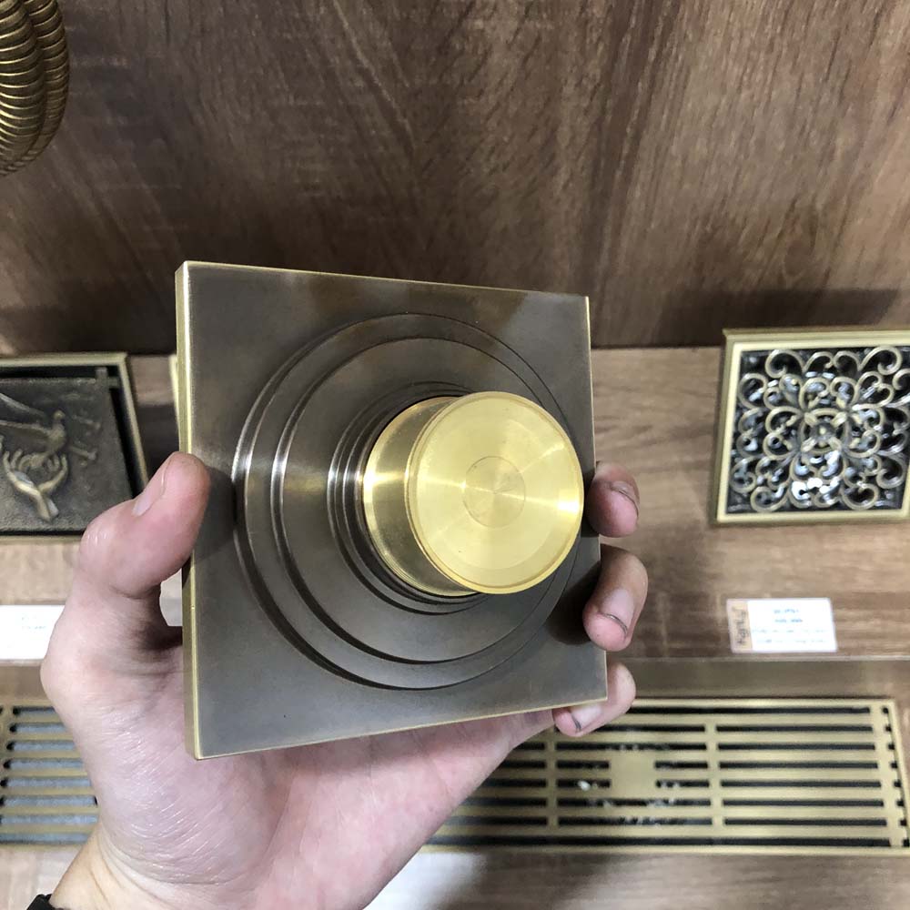 Phễu thoát sàn bằng đồng 10x10cm Kanly GCP04