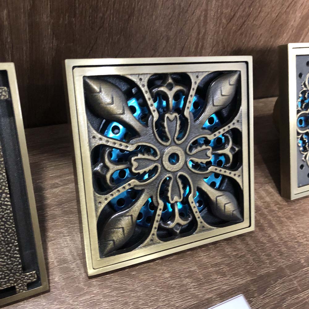 Phễu thoát sàn bằng đồng 10x10cm Kanly GCP07