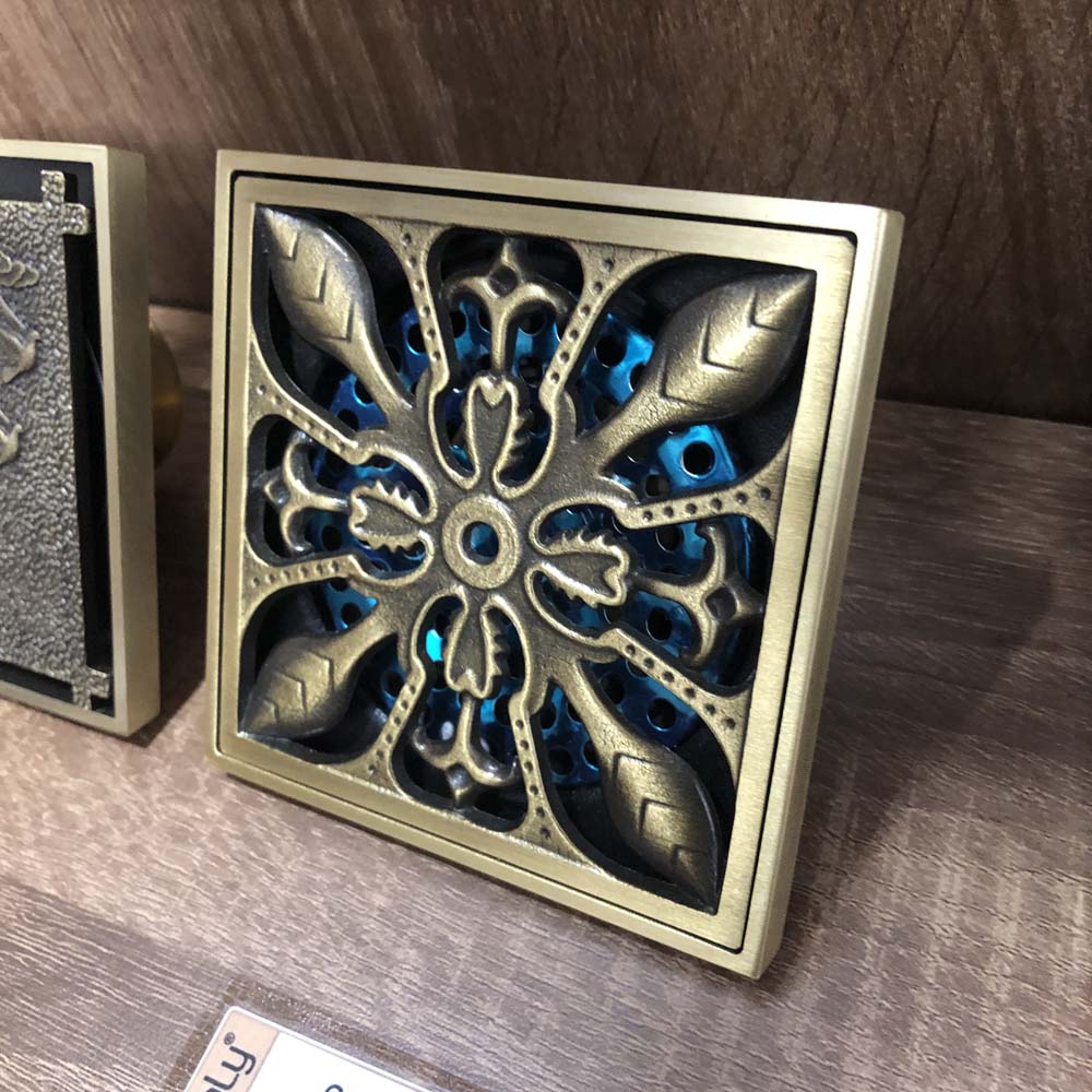 Phễu thoát sàn bằng đồng 10x10cm Kanly GCP07