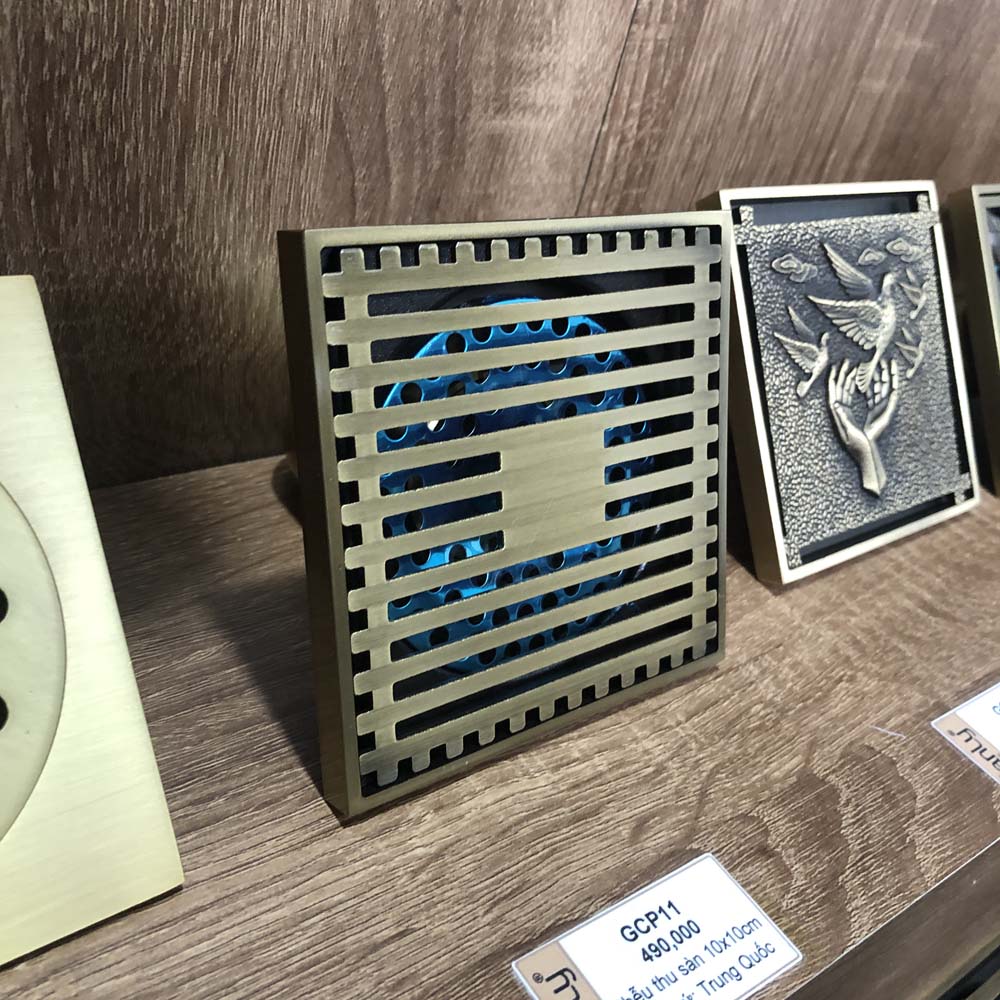 Phễu thoát sàn bằng đồng 10x10cm Kanly GCP11