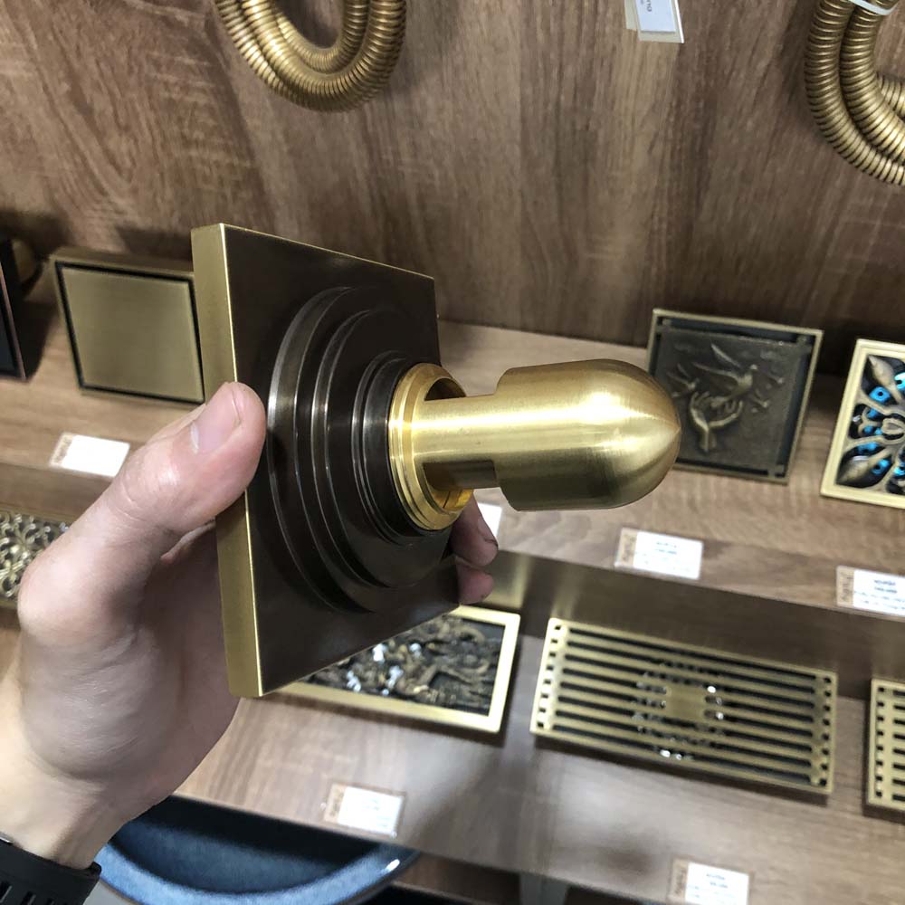 Phễu thoát sàn bằng đồng 10x10cm Kanly GCP11