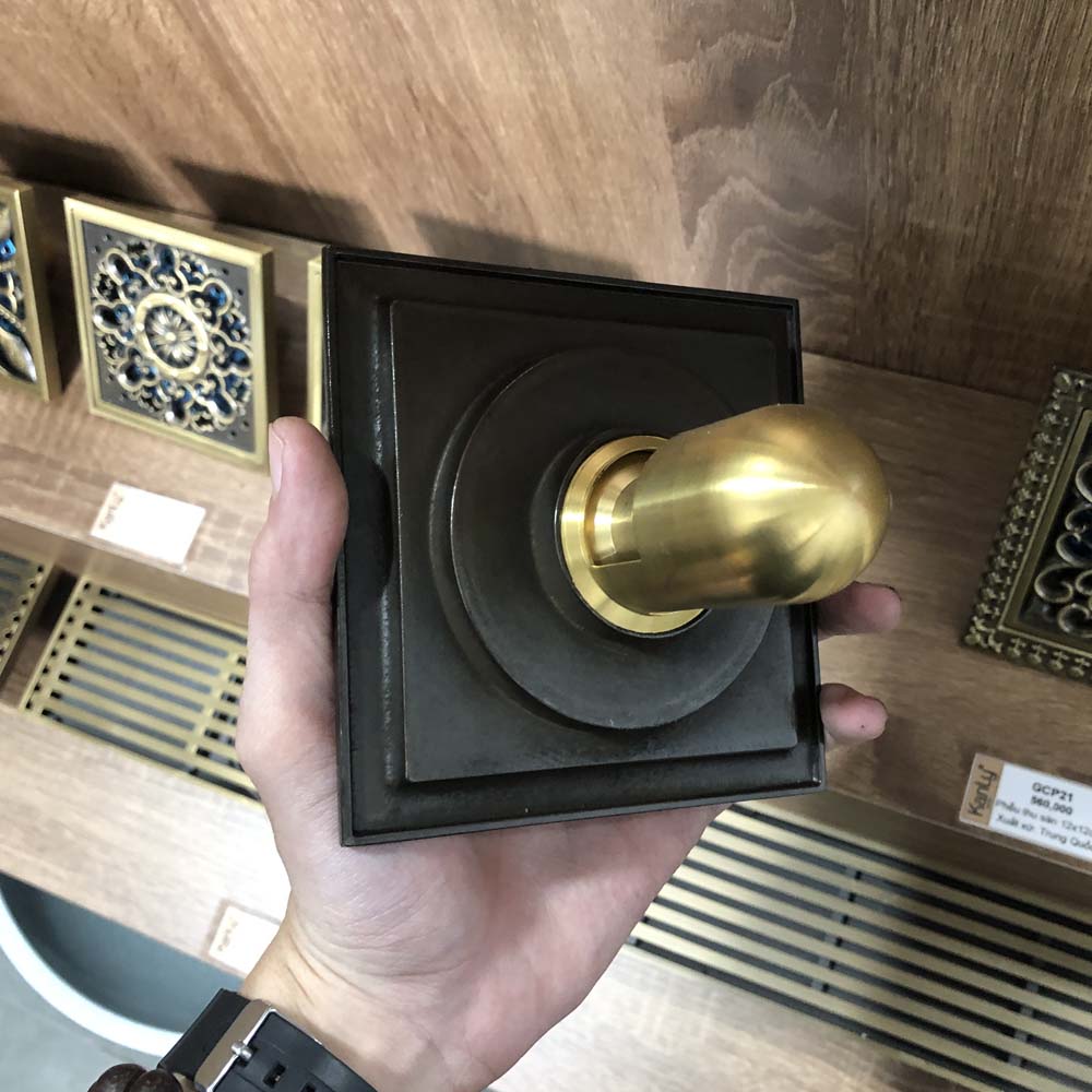 Phễu thoát sàn bằng đồng 12x12cm Kanly GCP22