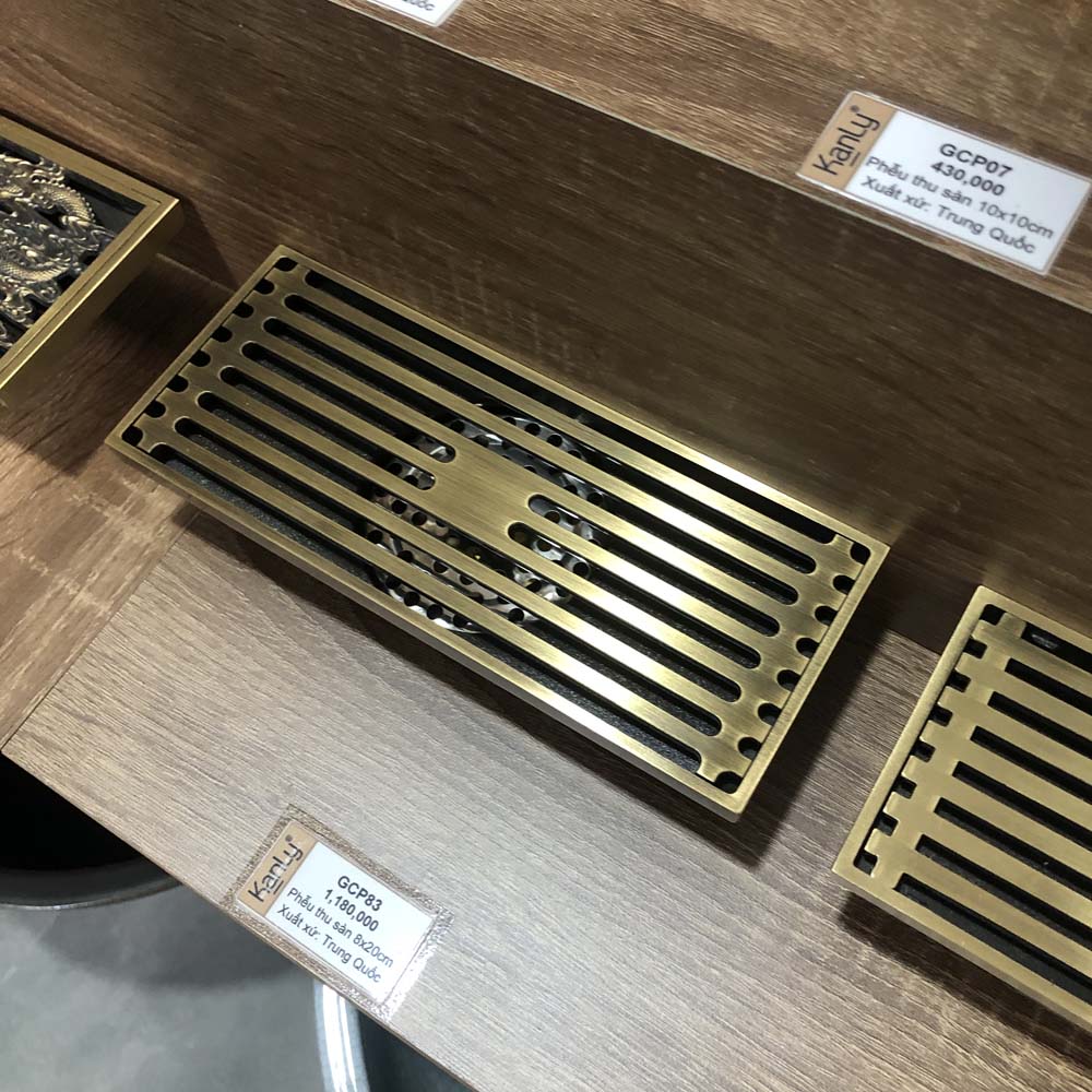 Phễu thoát sàn bằng đồng 8x20cm Kanly GCP83