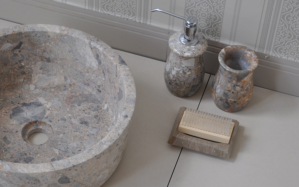 Bộ phụ kiện bằng đá Kanly PK01