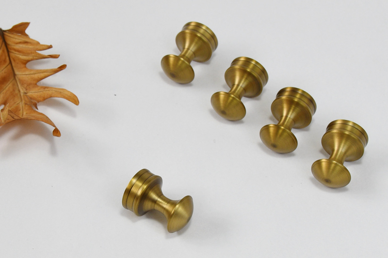 Móc áo bằng đồng Kanly GCK01i / GCK01iB