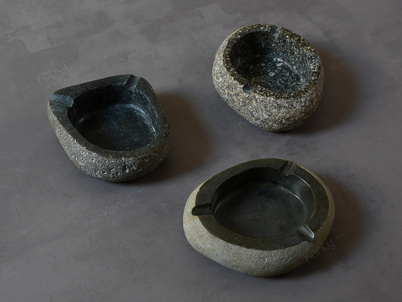 Gạt tàn thuốc bằng đá cuội Kanly PK55GT