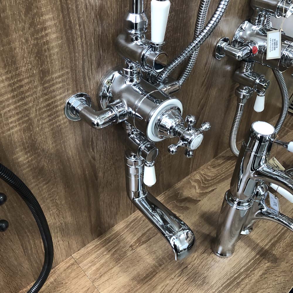 Bộ sen tắm cây đứng nóng lạnh Kanly CHS11