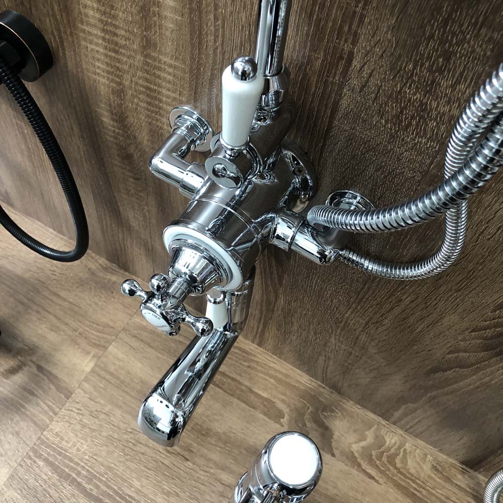 Bộ sen tắm cây đứng nóng lạnh Kanly CHS11