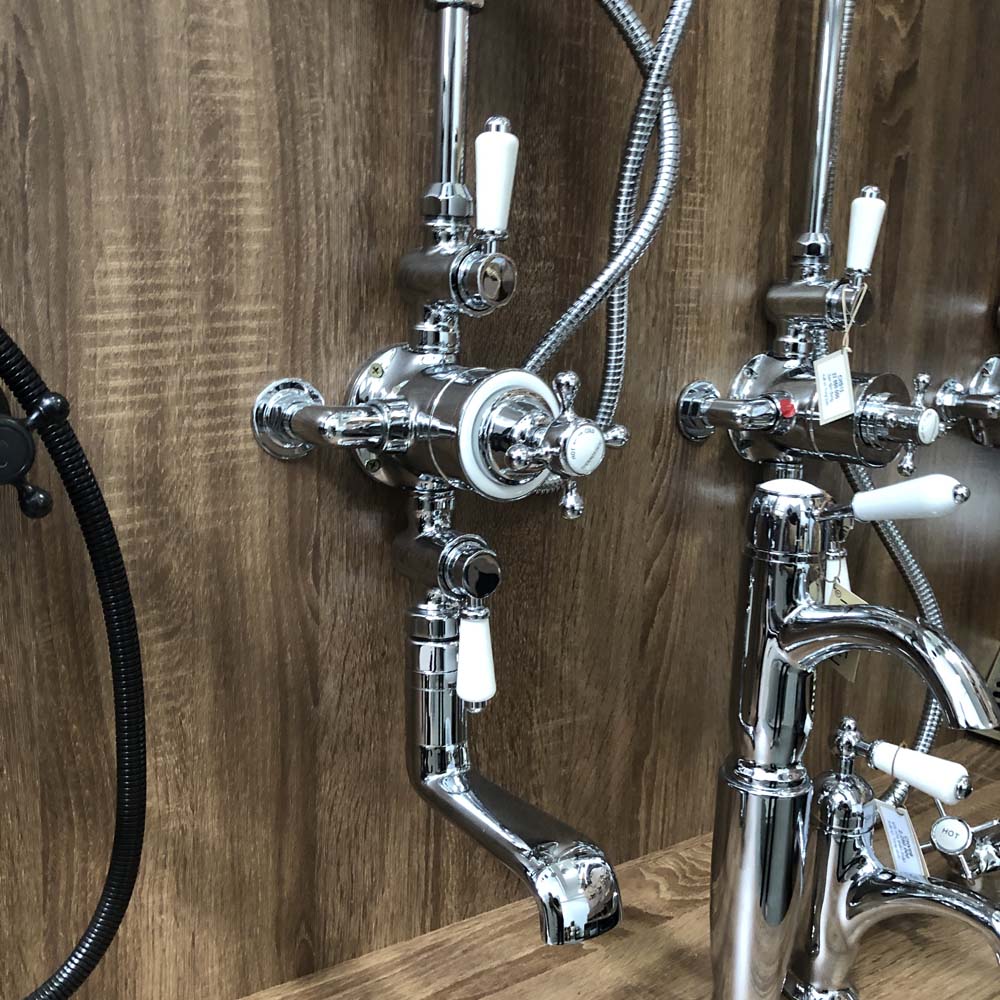 Bộ sen tắm cây đứng nóng lạnh Kanly CHS11