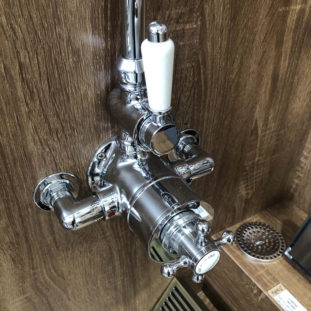 Bộ sen tắm cây đứng nóng lạnh Kanly CHS12