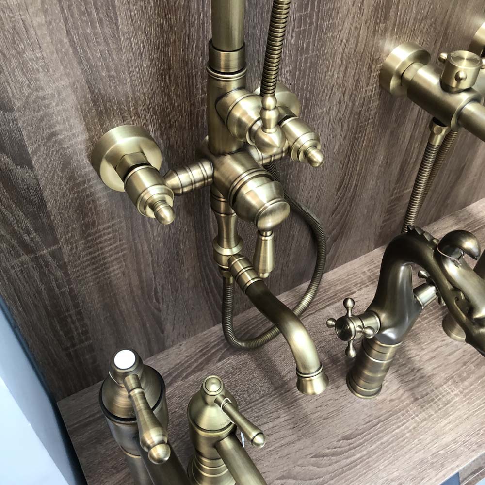 Bộ sen tắm cây đứng nóng lạnh bằng đồng Kanly GCS11