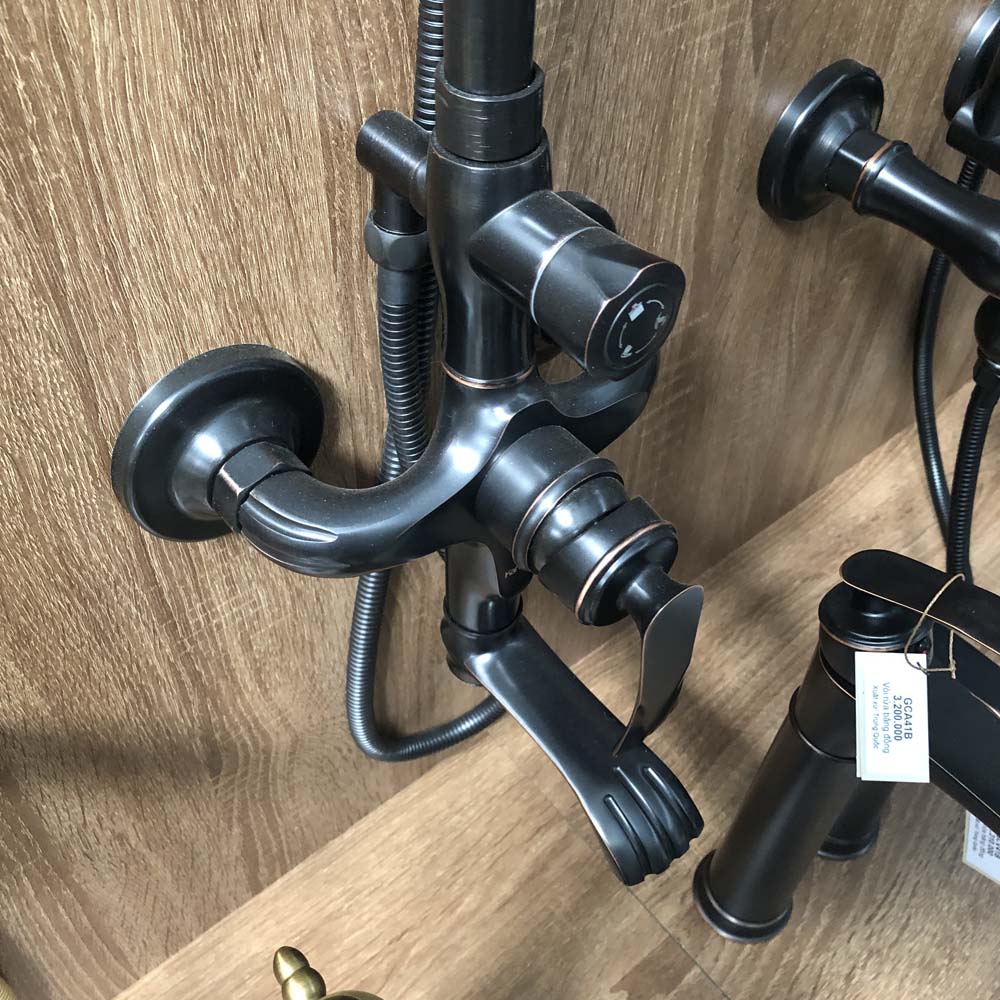 Bộ sen cây tắm đứng nóng lạnh Kanly GCS13B