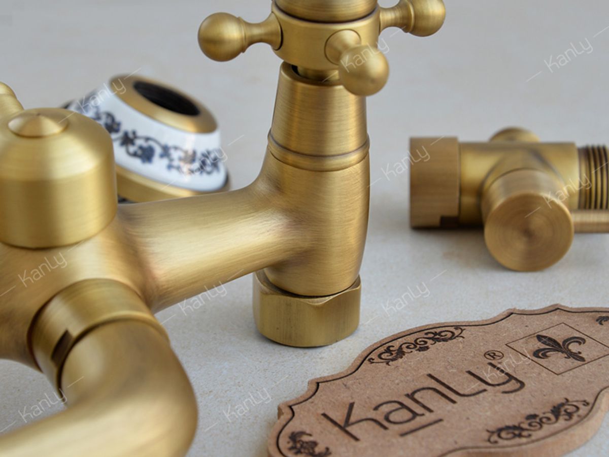 Sen cây tắm đứng nóng lạnh bằng đồng Kanly GCS19