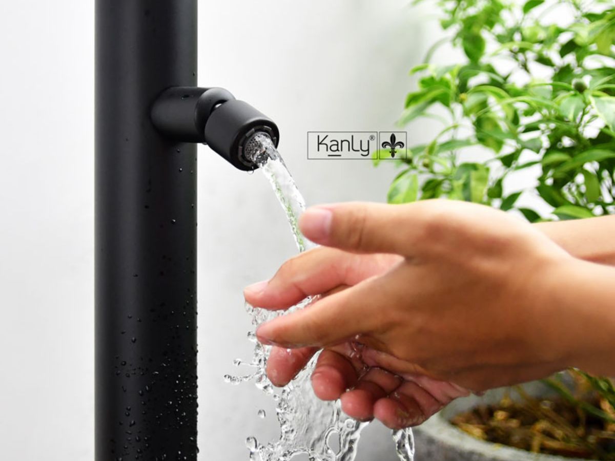 Sen cây tắm đứng đặt sàn ngoài trời Kanly KLS9015B