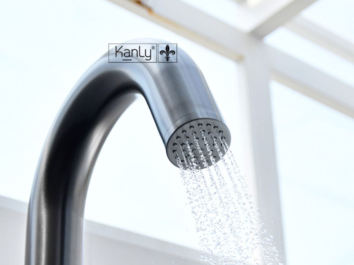 Sen cây tắm đứng đặt sàn ngoài trời Kanly KLS9015B