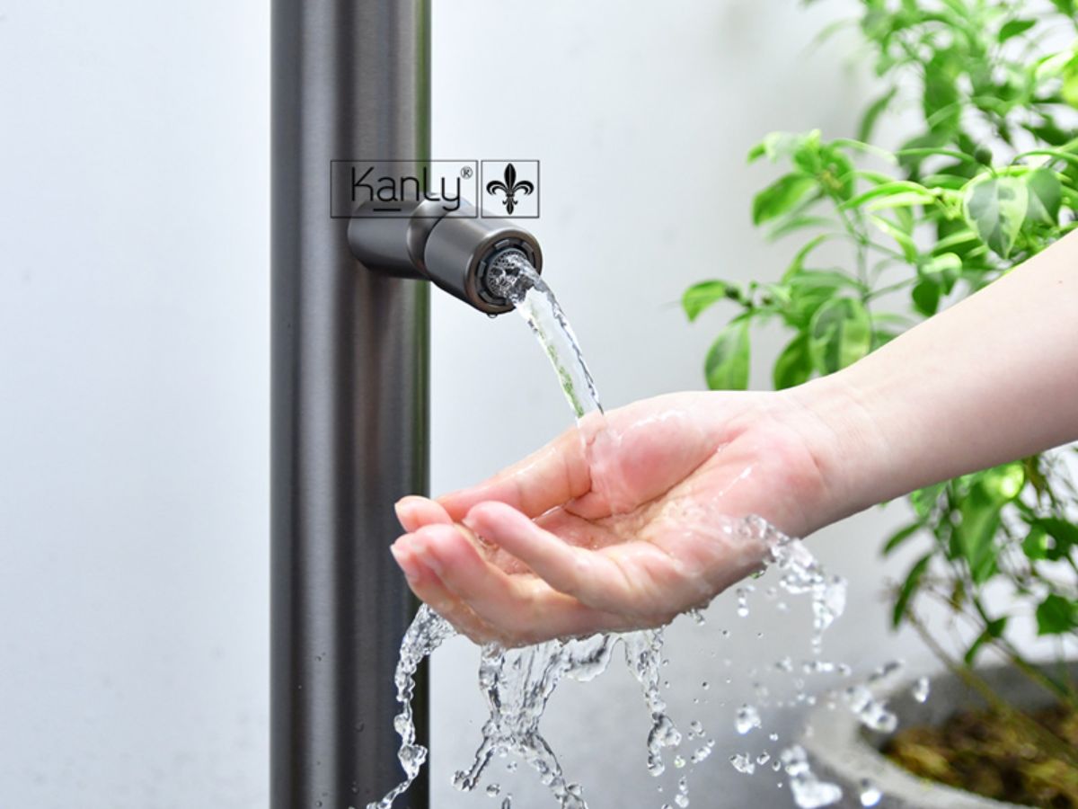 Sen cây tắm đứng đặt sàn ngoài trời Kanly KLS9015B