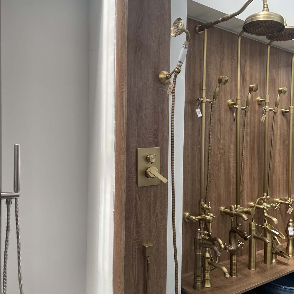 Bộ sen tắm âm tường nóng lạnh bằng đồng Kanly GCS75