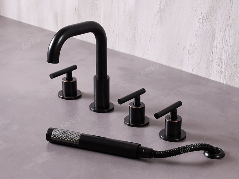 Sen tắm gắn bồn nóng lạnh bằng đồng Kanly GCB09B