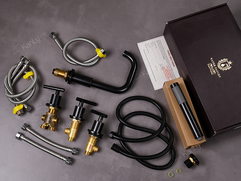 Sen tắm gắn bồn nóng lạnh bằng đồng Kanly GCB09B