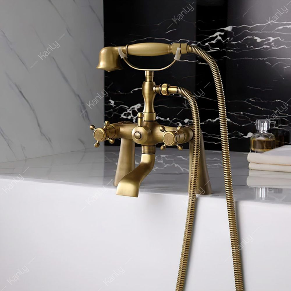 Sen tắm gắn bồn nóng lạnh bằng đồng Kanly GCS02