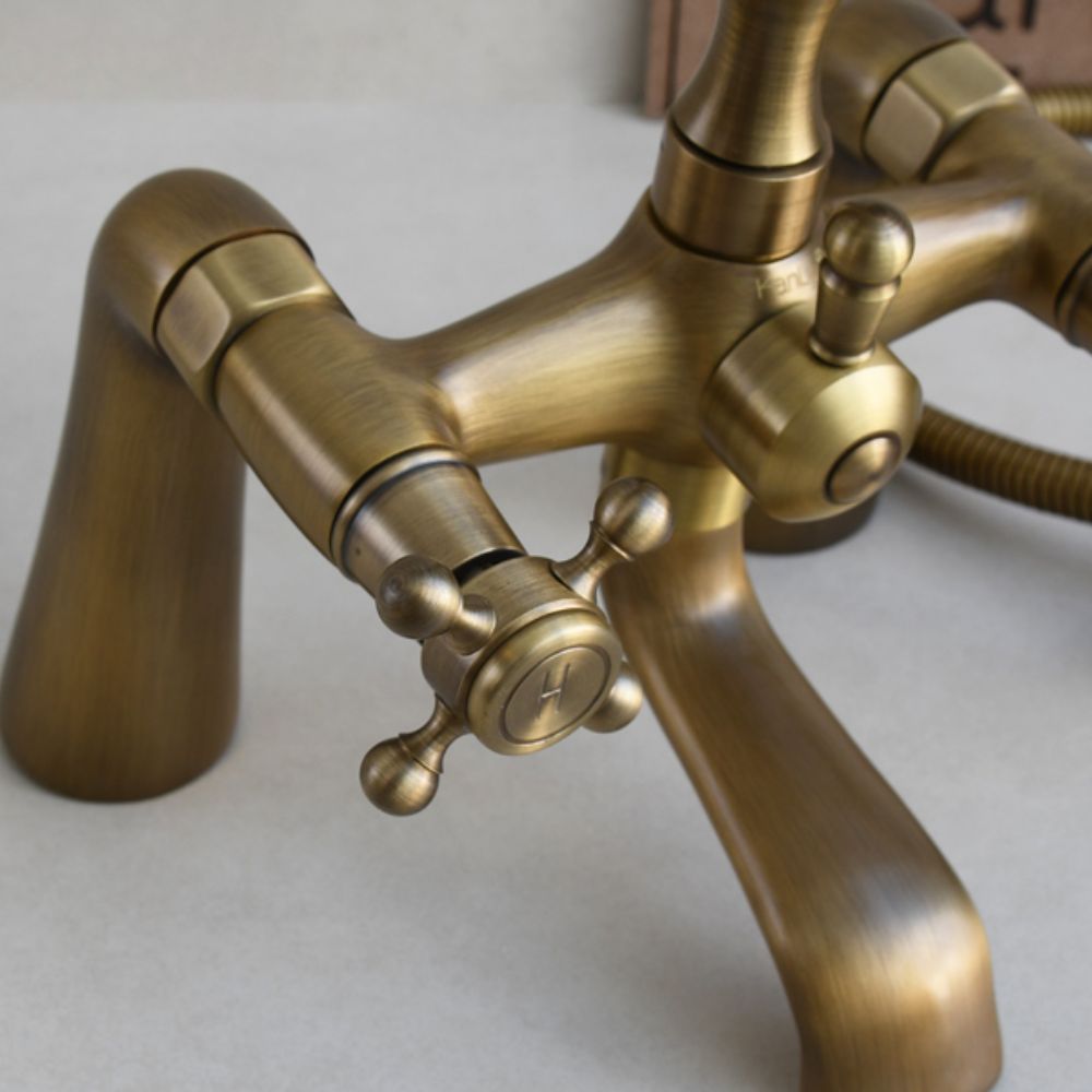 Sen tắm gắn bồn nóng lạnh bằng đồng Kanly GCS02