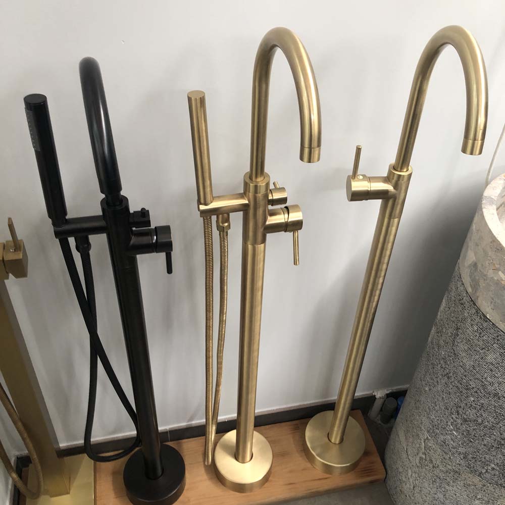 Bộ sen tắm đặt sàn nóng lạnh bằng đồng Kanly GCS06