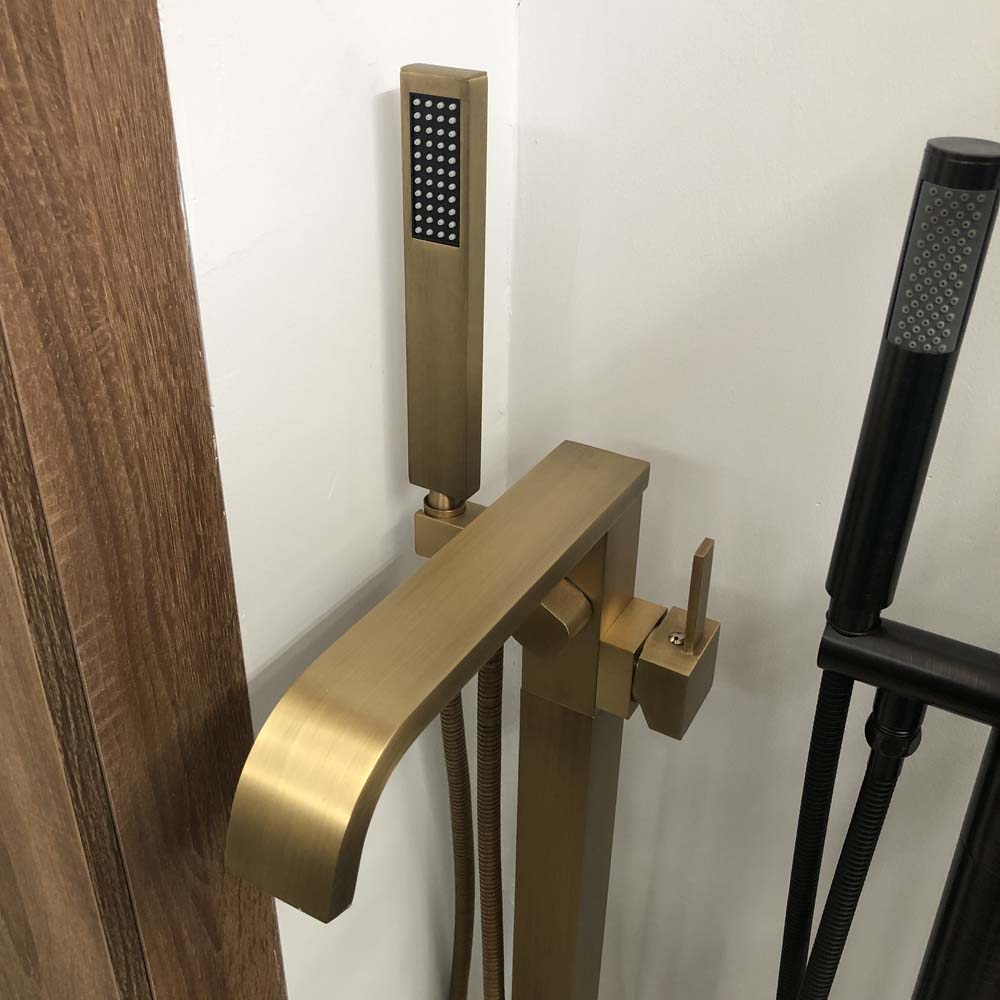 Bộ sen tắm đặt sàn nóng lạnh bằng đồng Kanly GCS07